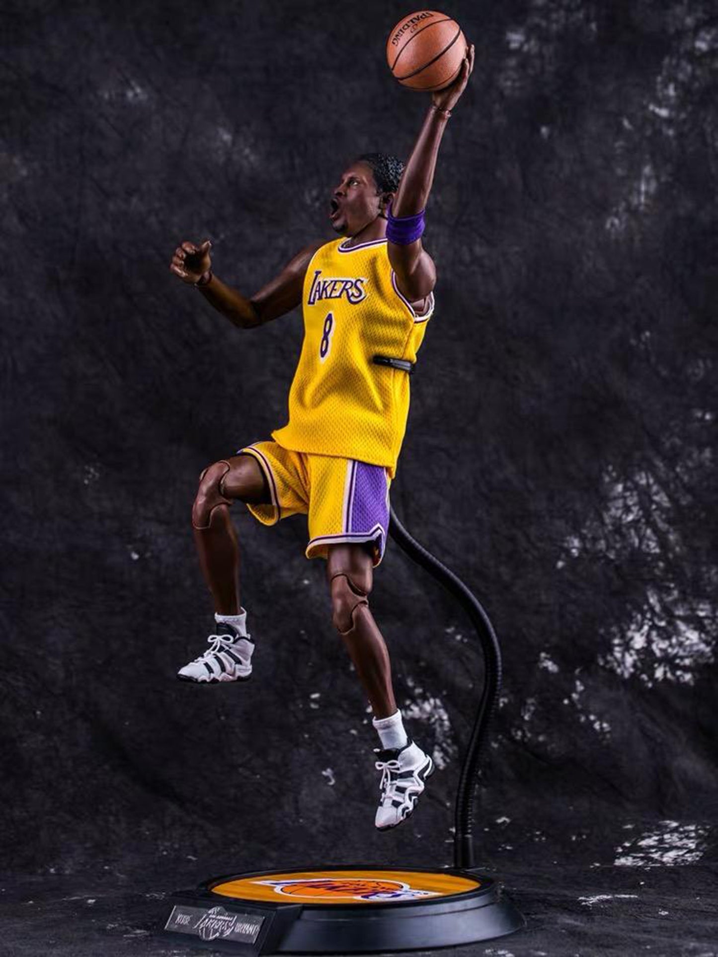 1:6 NBA Laker 8 Kobe Bryant 12″ Action Figure