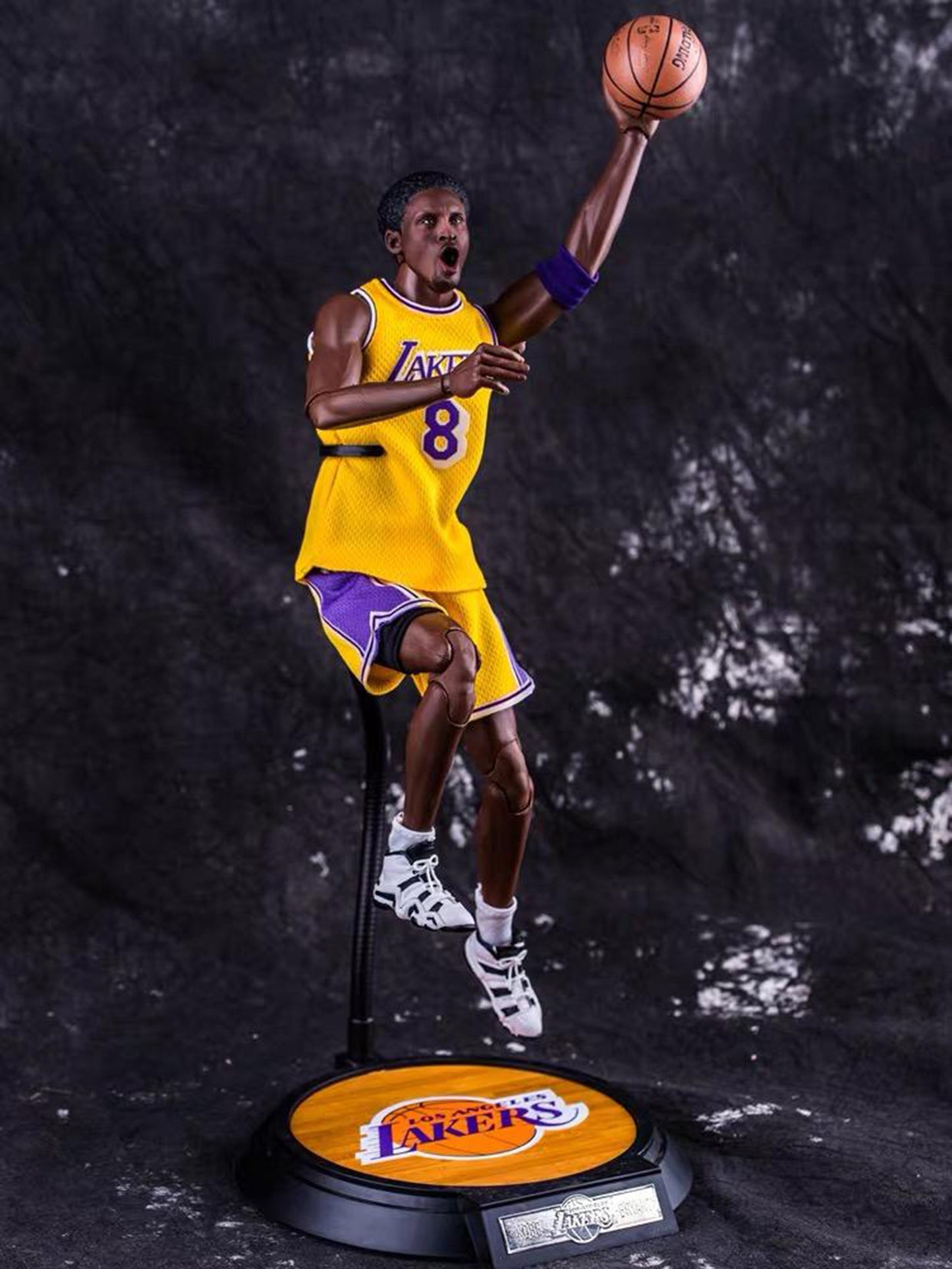 1:6 NBA Laker 8 Kobe Bryant 12″ Action Figure